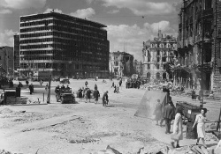 Berlin in ruins after World War II, Potsdamer Platz 1945.